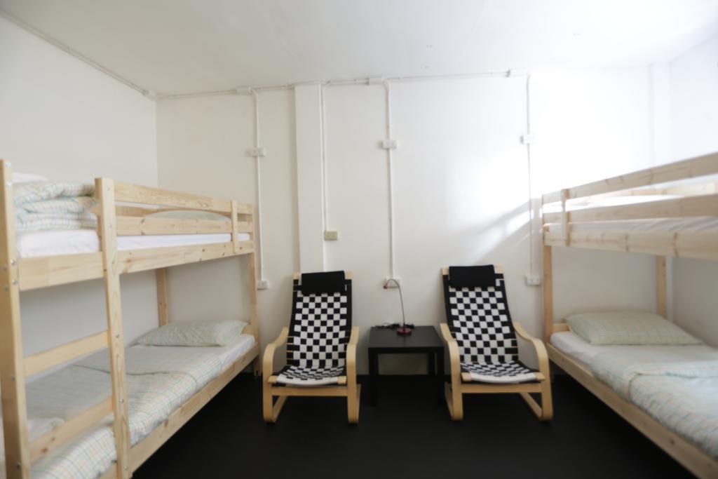 Tiger Lily Hostel Бангкок Номер фото